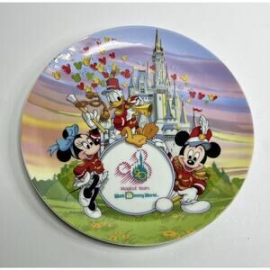 VTG Walt Disney World ''STRIKE UP THE BAND'' 20 Magical Years (1971-1991) Plate